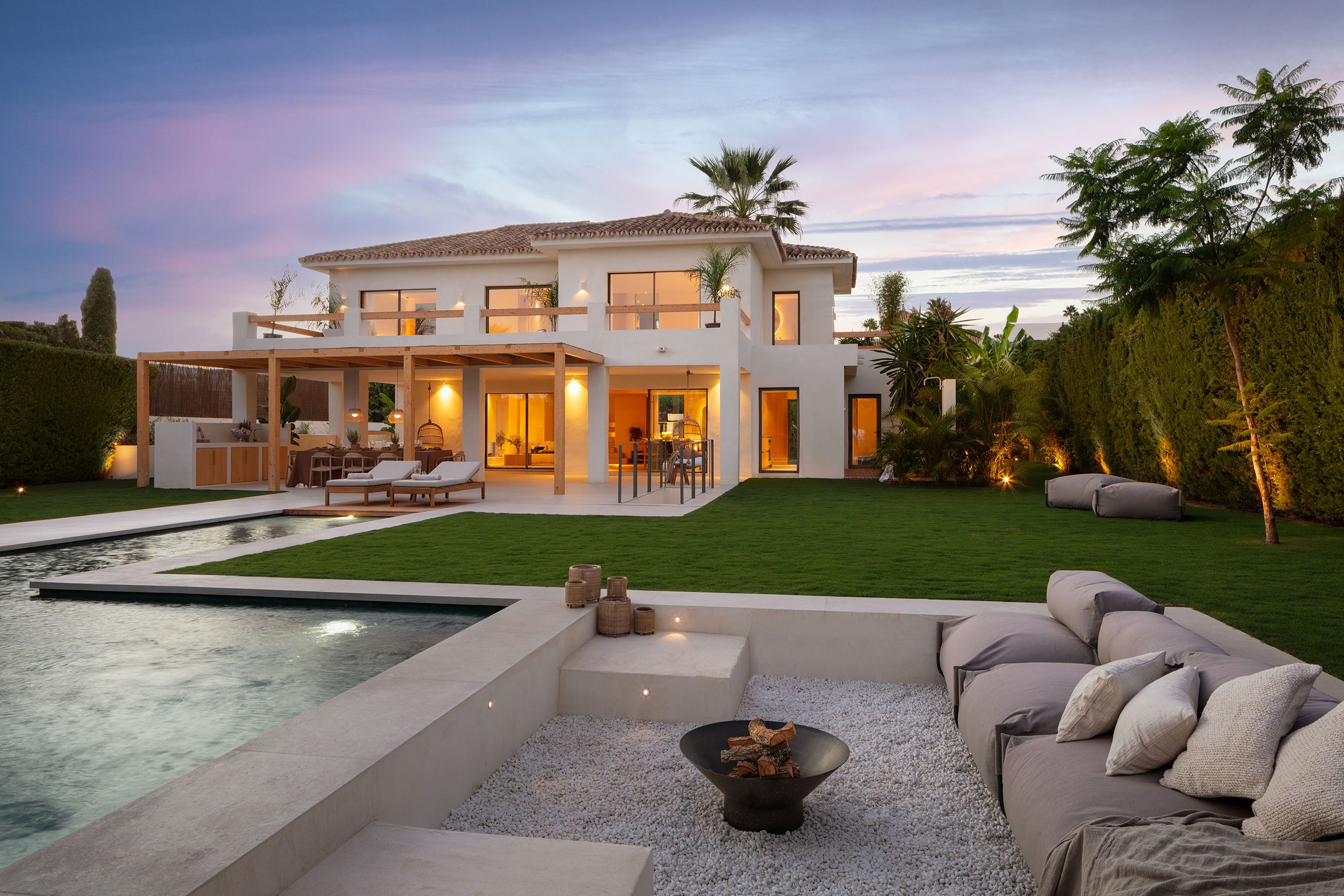 bjurfors_real_estate_beyond_hero