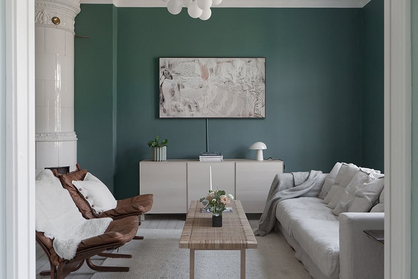 Fint inredd lägenhet med kakelugn, en bostad att köpa med sitt första bolån